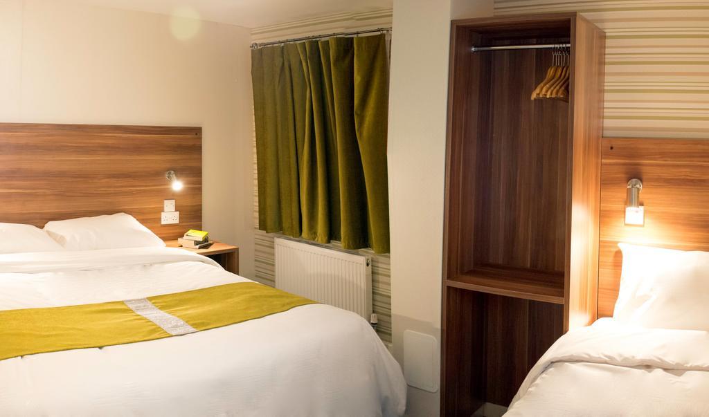Helix Hotel Grangemouth Quarto foto